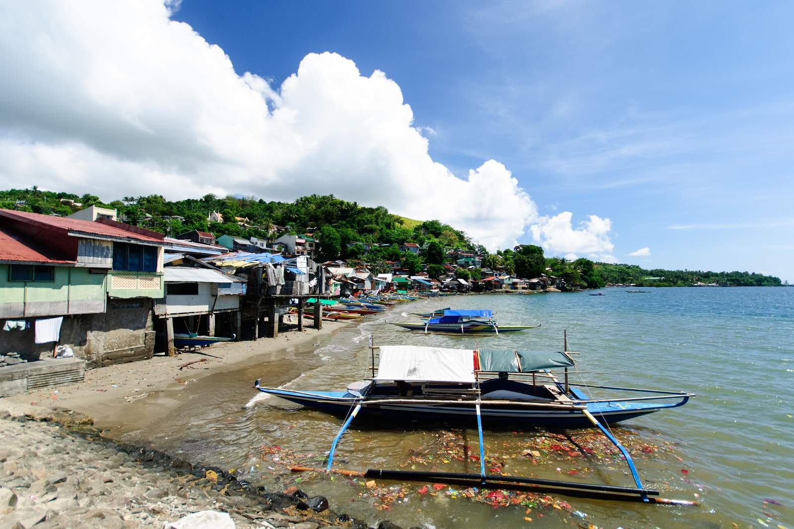 Houses by Barangay Daungan port
